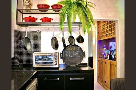 4_photo/94ce030b93.c3e6a796b6f07d03-ATLAS-838e560a-e109-496b-9aa7-e5d0378e198a.jpg de apartamento à venda com 3 quartos, 180m² em Vila Matias, Santos