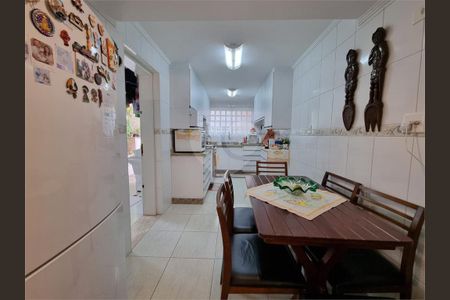 5_photo/94ce030bd5.97484f792a469e2d-ATLAS-2d9d51b9-ca35-4cee-87ed-38f2b3d3c6a7.jpg de casa à venda com 3 quartos, 155m² em Boqueirão, Santos