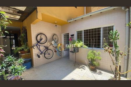 26_photo/94ce030bd5.c6267d18045375b9-ATLAS-b5abb4a9-e12b-47cc-9fbe-6fe6c73774bc.jpg de casa à venda com 3 quartos, 205m² em Boqueirão, Santos