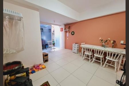 10_photo/94ce030be1.7d44486df2fbe63f-ATLAS-907f07e5-9cb8-439d-a93d-6aeb630dd2d0.jpg de casa à venda com 2 quartos, 103m² em Boqueirão, Santos