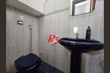 8_photo/94ce030bf9.fbcd7a2e7ac63d93-ATLAS-5a214adb-b46b-4205-9d98-9e6983e8449f.jpg de casa à venda com 2 quartos, 475m² em Gonzaga, Santos