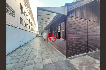 42_photo/94ce030bf9.fbcd7a2e7ac63d93-ATLAS-67fbb1d5-7834-4d51-83b0-8cc4dd20a1ad.jpg de casa à venda com 2 quartos, 475m² em Gonzaga, Santos