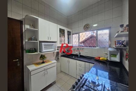 17_photo/94ce030bf9.fbcd7a2e7ac63d93-ATLAS-7067e3c1-50b8-4a62-bbe6-5cd3c39c58e5.jpg de casa à venda com 2 quartos, 475m² em Gonzaga, Santos