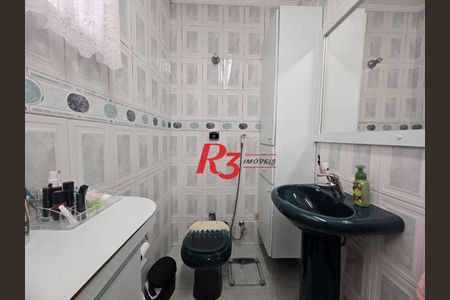 14_photo/94ce030bf9.fbcd7a2e7ac63d93-ATLAS-a095b6a2-0cd6-4325-8f99-de1bb0ec89ba.jpg de casa à venda com 2 quartos, 475m² em Gonzaga, Santos