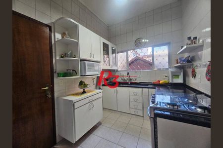 7_photo/94ce030bf9.fbcd7a2e7ac63d93-ATLAS-b878ede0-744c-4b35-942c-e31ce1ca970a.jpg de casa à venda com 2 quartos, 475m² em Gonzaga, Santos