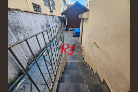 8_photo/94ce030bf9.fbcd7a2e7ac63d93-ATLAS-fb3601e6-d707-4e5b-a541-be78cf5986aa.jpg de casa à venda com 2 quartos, 475m² em Gonzaga, Santos