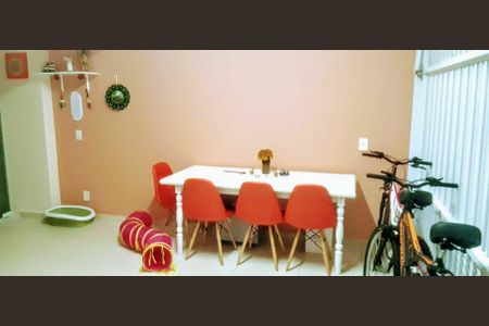 5_photo/94ce030c0b.ce916756658d86d0-ATLAS-2a1ff24a-dcad-4959-b04a-72c4ecdfd8cd.jpg de casa à venda com 2 quartos, 90m² em Boqueirão, Santos