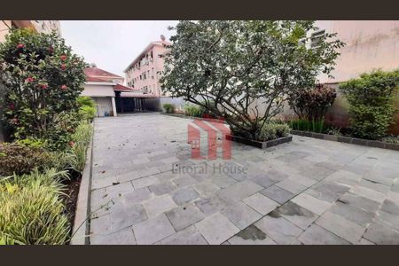 47_photo/94ce030c27.36a250b168cf25bb-ATLAS-7d5e272d-7e31-4edd-bbe6-4ebbc64ed475.jpg de casa para alugar com 4 quartos, 247m² em Gonzaga, Santos