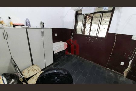 37_photo/94ce030c27.36a250b168cf25bb-ATLAS-95a48dc7-3a0f-4ff9-a77d-dc07b057121a.jpg de casa para alugar com 4 quartos, 247m² em Gonzaga, Santos