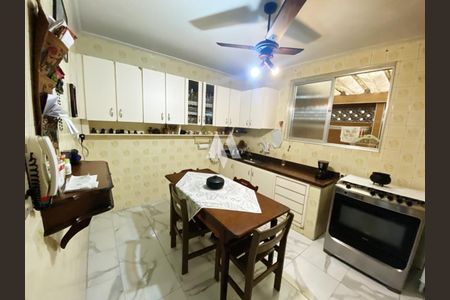 2_photo/94ce030ca7.188a27b9c66a5139-ATLAS-0a8d7930-7cea-4adb-9733-1bb7bd3f42cf.jpg de casa à venda com 3 quartos, 97m² em Encruzilhada, Santos