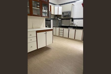 7_photo/94ce030cb1.72c99cad9401b729-ATLAS-ec2345a8-0be8-4e92-9f86-70c87df50edd.jpg de casa à venda com 2 quartos, 105m² em Encruzilhada, Santos