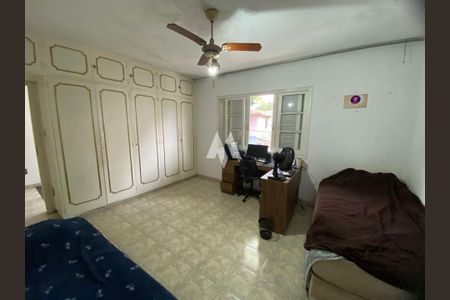 4_photo/94ce030cb7.58506769bdfd2446-ATLAS-1cedd6a9-546e-4cc8-a6eb-edbb5629318f.jpg de casa à venda com 4 quartos, 175m² em Encruzilhada, Santos