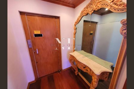 8_photo/94ce030d8d.23351eba74f1df34-ATLAS-e81542fb-8c2c-4b73-96ab-bef46d48fd5a.jpg de casa à venda com 4 quartos, 203m² em Gonzaga, Santos