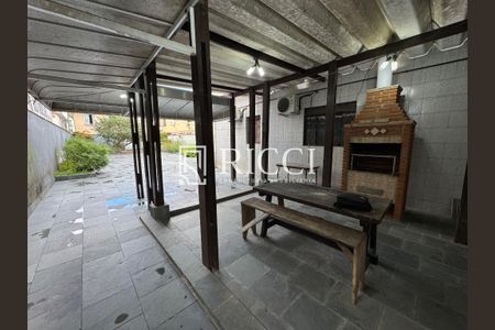 2_photo/94ce030e9d.49e5f4e107e90c19-ATLAS-1c86a352-81a9-4b40-8b44-414b45144a9b.jpg de casa à venda com 4 quartos, 680m² em Gonzaga, Santos