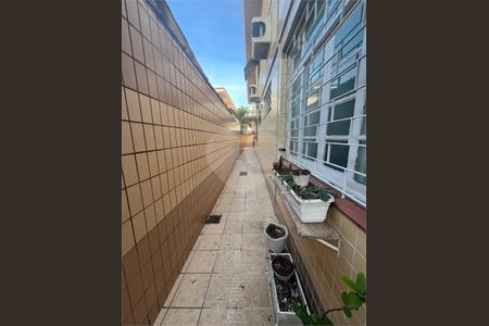 4_photo/94ce030ebd.56f87905458f71eb-ATLAS-6ffa2b2d-c1f2-46a1-a4d3-7fddc20237c7.jpg de casa à venda com 2 quartos, 80m² em Gonzaga, Santos