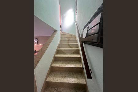 12_photo/94ce030ebd.56f87905458f71eb-ATLAS-736e75bd-2923-4e2b-aaf7-ee1111b47b96.jpg de casa à venda com 2 quartos, 80m² em Gonzaga, Santos