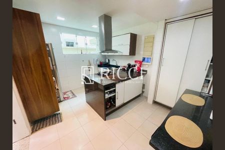 10_photo/94ce030ec5.4f01e810a805cb87-ATLAS-64a0d2e6-3927-4e90-b422-08a80467d64c.jpg de casa à venda com 3 quartos, 300m² em Gonzaga, Santos