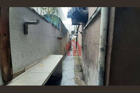 5_photo/94ce030eef.ae3d86bef28e162d-ATLAS-fd86def6-3c25-4bb7-b1e0-d013a8c71a0d.jpg de casa para alugar com 3 quartos, 177m² em Gonzaga, Santos