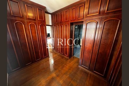 12_photo/94ce030f3f.527afd2a76e1ca31-ATLAS-e7238e60-4007-4afe-8c36-b2c40b1a63b0.jpg de apartamento à venda com 6 quartos, 515m² em Gonzaga, Santos