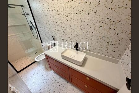 20_photo/94ce030f51.f861ecc718bdcbd7-ATLAS-ccbf9cf6-fece-4453-aaa7-9ed78e81453f.jpg de casa à venda com 3 quartos, 200m² em Gonzaga, Santos