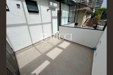 41_photo/94ce030f51.f861ecc718bdcbd7-ATLAS-e6e35bcc-cb46-4c71-9b39-198f23fa800e.jpg de casa à venda com 3 quartos, 200m² em Gonzaga, Santos