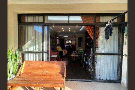 4_photo/94ce030f77.b63fb19834d8465e-ATLAS-d0d695ec-73f7-4e96-9ee5-8664f16382ce.jpg de apartamento à venda com 3 quartos, 165m² em Gonzaga, Santos