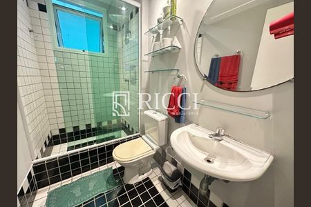 8_photo/94ce030f81.405cdf21942812ea-ATLAS-583eed9c-c4e7-48db-8ca5-42bec1a54e3b.jpg de apartamento à venda com 1 quarto, 70m² em Gonzaga, Santos