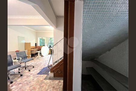 15_photo/94ce030fc5.8e48f5906dd675de-ATLAS-6077994f-e812-4a2b-b024-196d21cf80b6.jpg de casa para alugar com 4 quartos, 180m² em Gonzaga, Santos