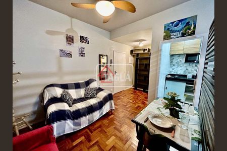 3_photo/94ce031097.7a69ff73eb43ff8d-ATLAS-983c4d55-72d3-4acd-b3f1-aba0ca01c9cf.jpg de apartamento à venda com 1 quarto, 30m² em Gonzaga, Santos