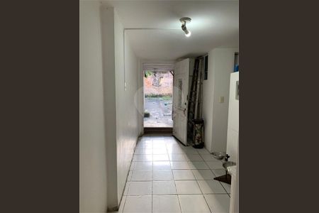 4_photo/94ce031127.6fe88814f58c8792-ATLAS-bfcdbdae-7fe8-47e3-9b5e-c5fe1dfcd2ff.jpg de casa à venda com 4 quartos, 264m² em Gonzaga, Santos