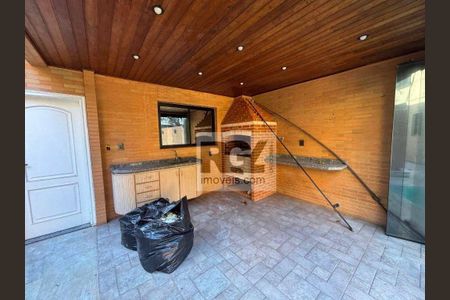 19_photo/94ce0311e9.1d0d827e26d2d819-ATLAS-bbb15cdd-5170-4057-b8d6-6df9aca9c69b.jpg de casa à venda com 6 quartos, 450m² em Gonzaga, Santos