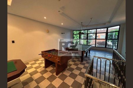 30_photo/94ce0311e9.1d0d827e26d2d819-ATLAS-ff463662-58b5-464e-a184-c7fb02e115cc.jpg de casa à venda com 6 quartos, 450m² em Gonzaga, Santos