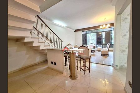 7_photo/94ce0311e9.56f87905458f71eb-ATLAS-e207df70-eff2-4a54-9c3f-9604f82ce9d3.jpg de casa à venda com 6 quartos, 481m² em Gonzaga, Santos