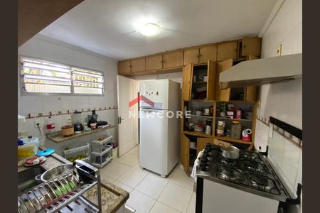 27_photo/94ce031235.b7a28b76476596d7-ATLAS-a9a3f995-ee14-4b27-82fc-4e5c5ef2e260.jpg de casa à venda com 3 quartos, 308m² em Gonzaga, Santos