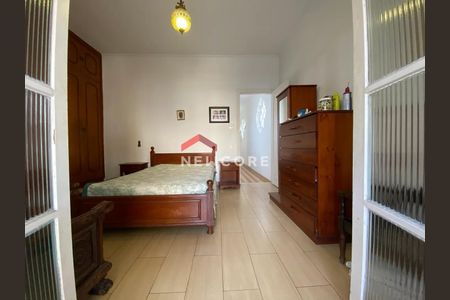 5_photo/94ce031235.b7a28b76476596d7-ATLAS-e8bf59b7-c565-4e52-af75-be3e2de8639e.jpg de casa à venda com 3 quartos, 308m² em Gonzaga, Santos