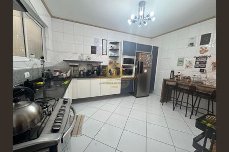 6_photo/94ce03148d.fc3124ead6c5d417-ATLAS-2c148d32-6d1a-44cb-ab9c-08ae0d8b41c8.jpg de casa à venda com 5 quartos, 208m² em Campo Grande, Santos