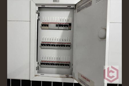 2_photo/94ce0314c5.be8b1183bb7b9d7e-ATLAS-9bbf09ea-5a6e-4d6e-b29e-df2b3a9f8546.jpg de apartamento à venda com 1 quarto, 52m² em Campo Grande, Santos