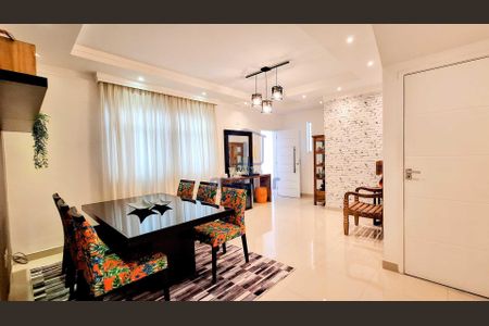 8_photo/94ce0314c9.598c66e7e5047e83-ATLAS-371f4bb5-e90f-46ae-9777-5bc2f0ade8a1.jpg de casa à venda com 3 quartos, 160m² em Marapé, Santos