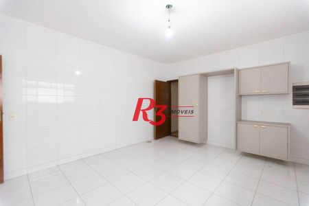 37_photo/94ce031583.06d0e82101a84137-ATLAS-55c1e4cd-3db5-4bbd-b07e-bdb67588ff90.jpg de casa para alugar com 4 quartos, 430m² em Campo Grande, Santos