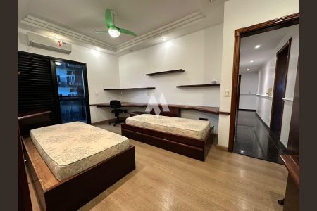 16_photo/94ce0315c1.bb2cfda027800a9a-ATLAS-12dcc07e-39df-4530-8c6a-a4bc3ecb99d2.jpg de apartamento à venda com 3 quartos, 252m² em Pompéia, Santos