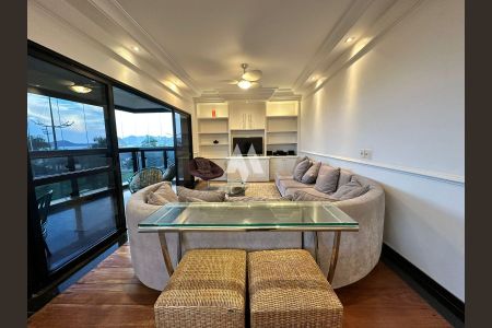 4_photo/94ce0315c1.bb2cfda027800a9a-ATLAS-29fde3df-58c1-427c-bd20-1c5e4e4c9b7e.jpg de apartamento à venda com 3 quartos, 252m² em Pompéia, Santos