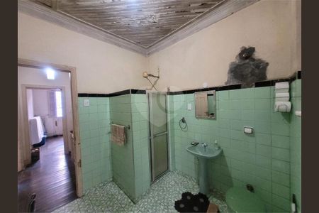 19_photo/94ce0315d1.04c16ff0d284adb7-ATLAS-b2300a9b-9688-45ad-8738-dbc6e79c7cc1.jpg de casa à venda com 3 quartos, 162m² em Pompéia, Santos