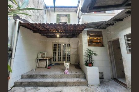 34_photo/94ce0315d1.04c16ff0d284adb7-ATLAS-d0f357e8-830d-4bdc-bf7b-e0f180afb157.jpg de casa à venda com 3 quartos, 162m² em Pompéia, Santos