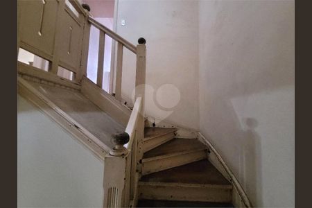 5_photo/94ce0315d1.04c16ff0d284adb7-ATLAS-e117c939-aa2b-4cb5-910f-f73638b09ff3.jpg de casa à venda com 3 quartos, 162m² em Pompéia, Santos