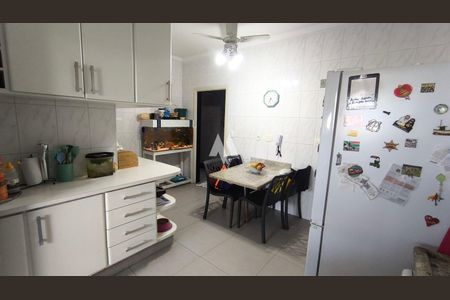 4_photo/94ce0315d9.49e5f4e107e90c19-ATLAS-1d0462b0-c95a-46d4-ac7c-5857806ebc6a.jpg de apartamento à venda com 3 quartos, 132m² em Pompéia, Santos