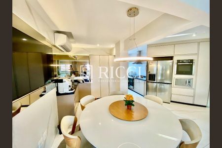 3_photo/94ce0316a3.46e7cc01efc2fbb2-ATLAS-0adf6c72-47ef-4053-9cbf-862d4154250a.jpg de apartamento à venda com 3 quartos, 292m² em Pompéia, Santos