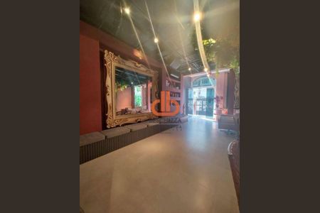 5_photo/94ce0316e3.07fb07773285f6be-ATLAS-1d6cd192-8af1-41f6-a43b-82214acfc3ca.jpg de casa à venda com 10 quartos, 400m² em Pompéia, Santos