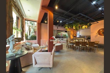 12_photo/94ce0316e3.07fb07773285f6be-ATLAS-e0f284a0-12e9-4c31-9d21-2afb9e156cbe.jpg de casa à venda com 3 quartos, 400m² em Pompéia, Santos