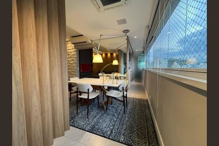 4_photo/94ce03172d.1a32cbf7a4eda128-ATLAS-0d2a7bca-7e8a-4c15-856c-5f49240411af.jpg de apartamento à venda com 2 quartos, 91m² em Gonzaga, Santos