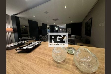 5_photo/94ce0317b3.cba8015a37507f4e-ATLAS-6d8a2632-ea48-448f-ba14-9e6d06feb8bc.jpg de apartamento à venda com 1 quarto, 23m² em Gonzaga, Santos